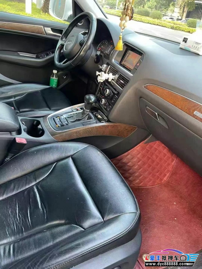 16年奥迪Q5轿车抵押车出售