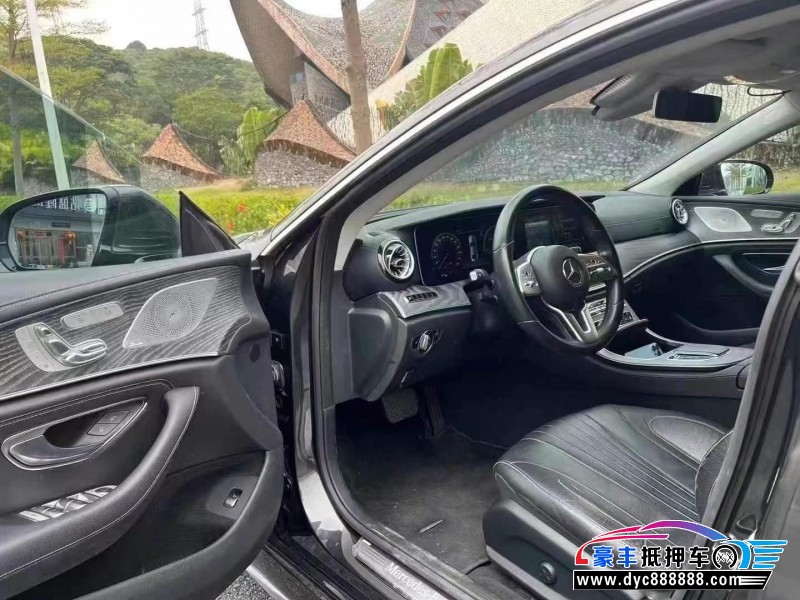 19年奔驰CLS轿车抵押车出售