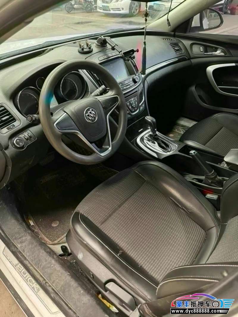 16年别克君威轿车抵押车出售