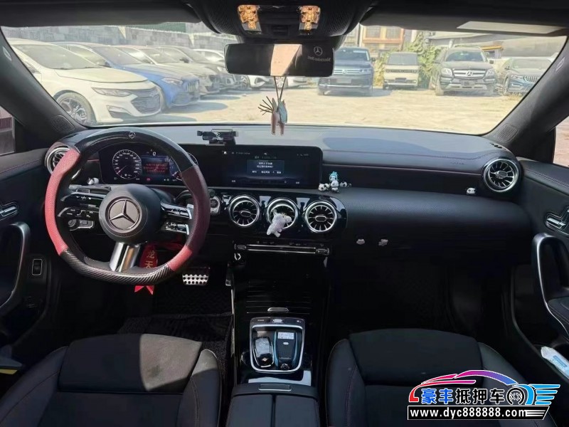 24年奔驰CLA轿车抵押车出售