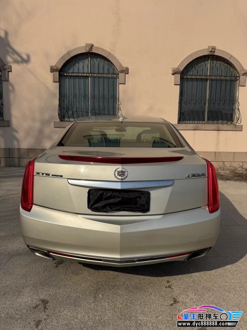 13年凯迪拉克XTS轿车抵押车出售