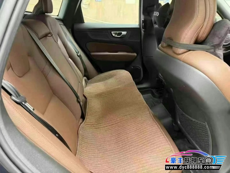 23年沃尔沃XC60轿车抵押车出售