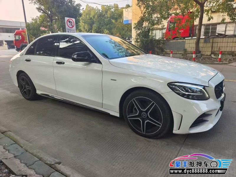 21年奔驰C轿车抵押车出售