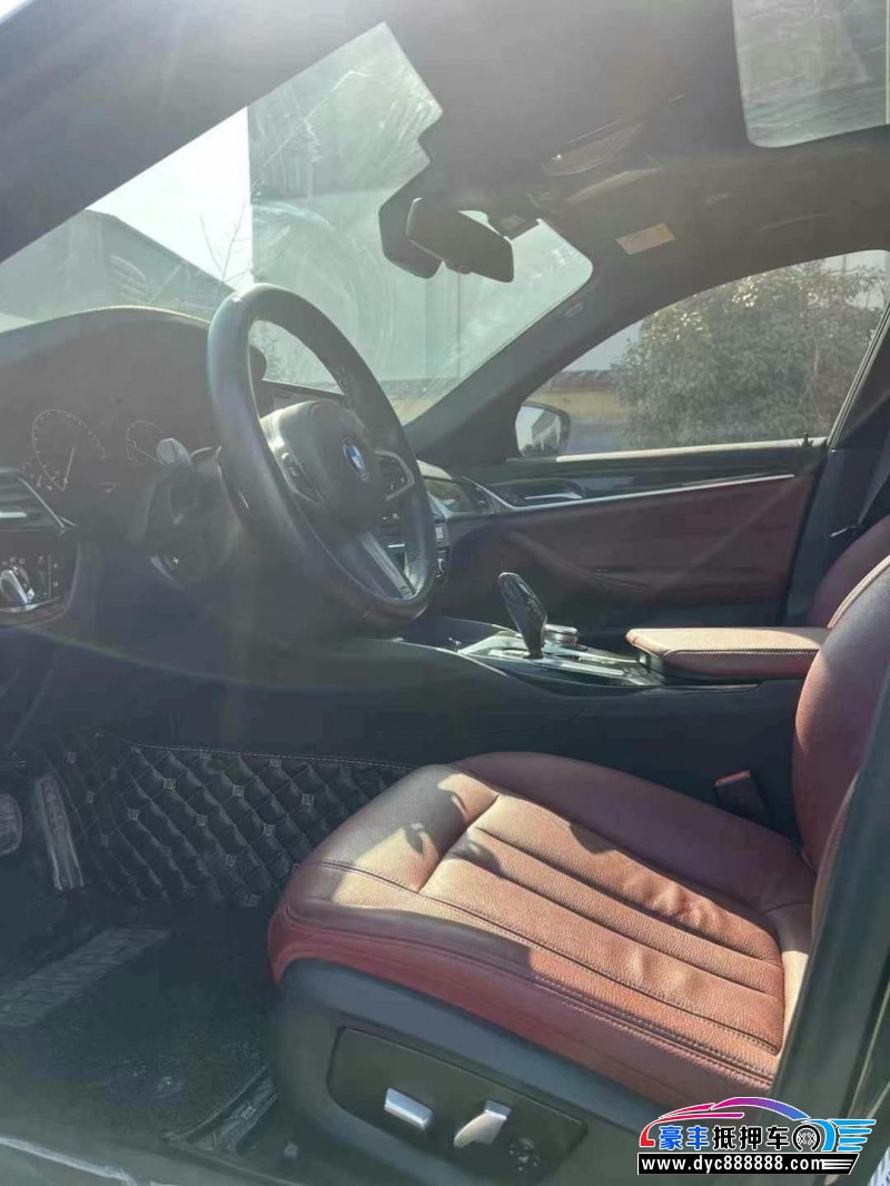 19年宝马5系轿车抵押车出售