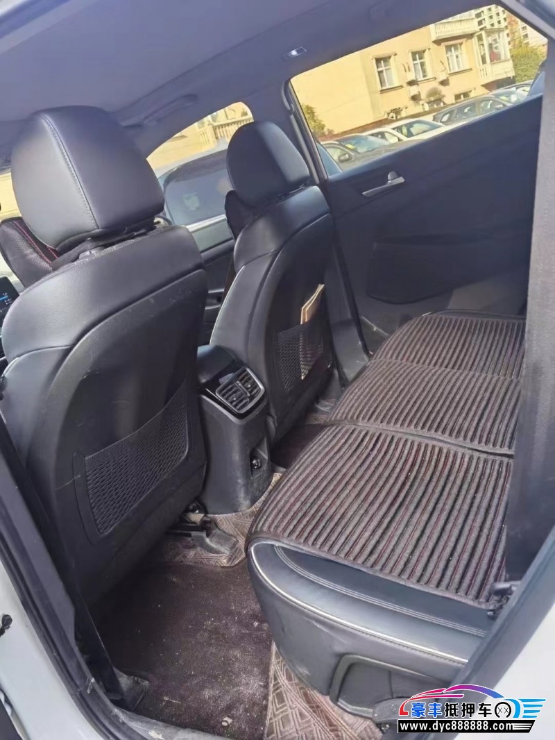 21年现代途胜轿车抵押车出售