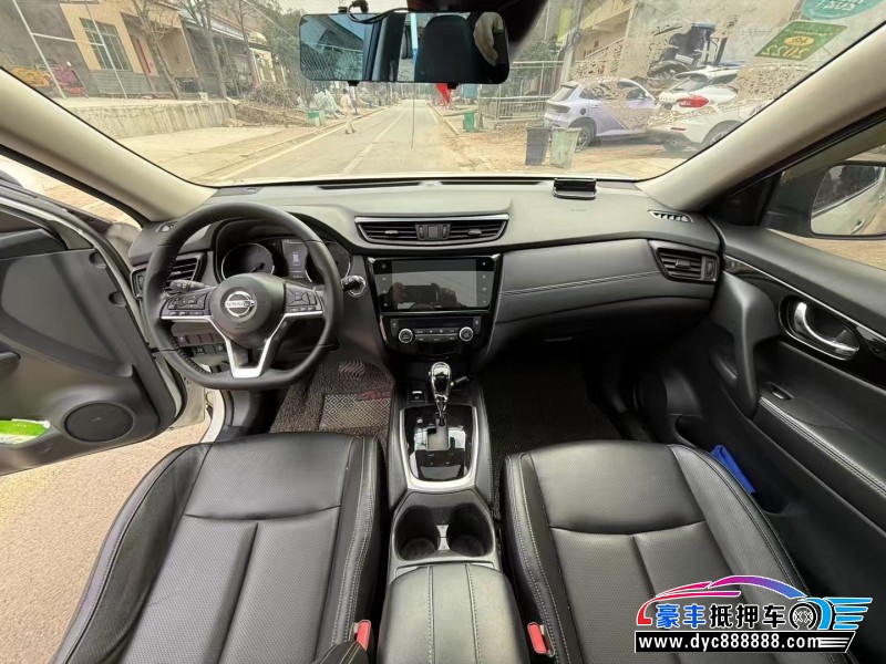 20年日产奇骏轿车抵押车出售