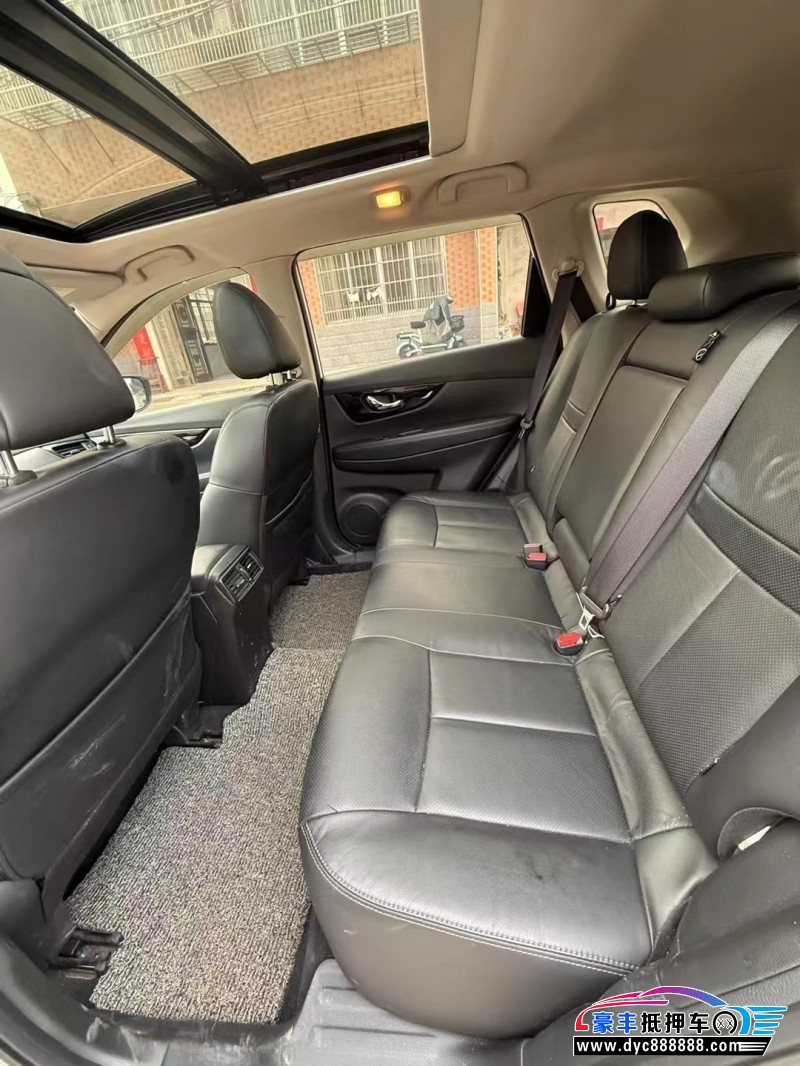 20年日产奇骏轿车抵押车出售