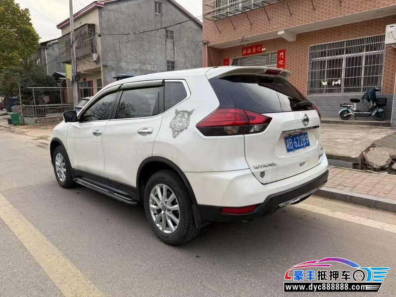 20年日产奇骏轿车抵押车出售