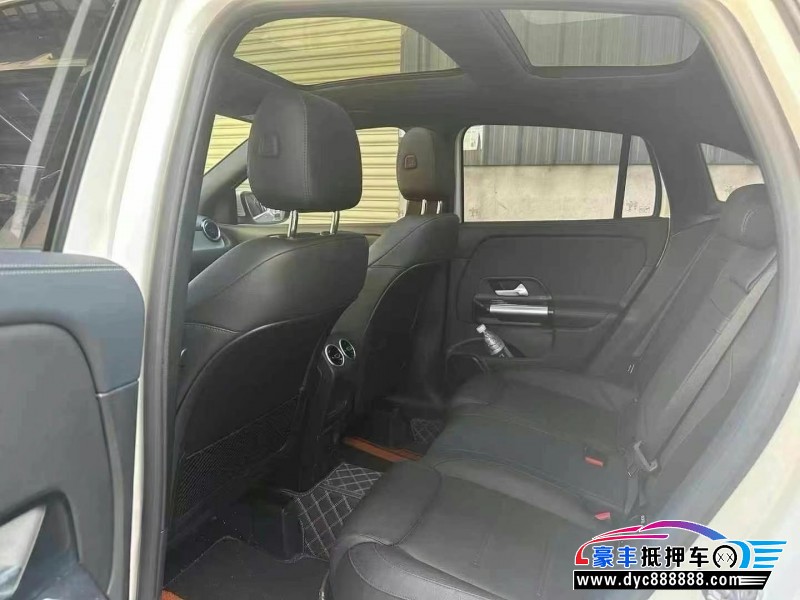 23年奔驰GLA轿车抵押车出售