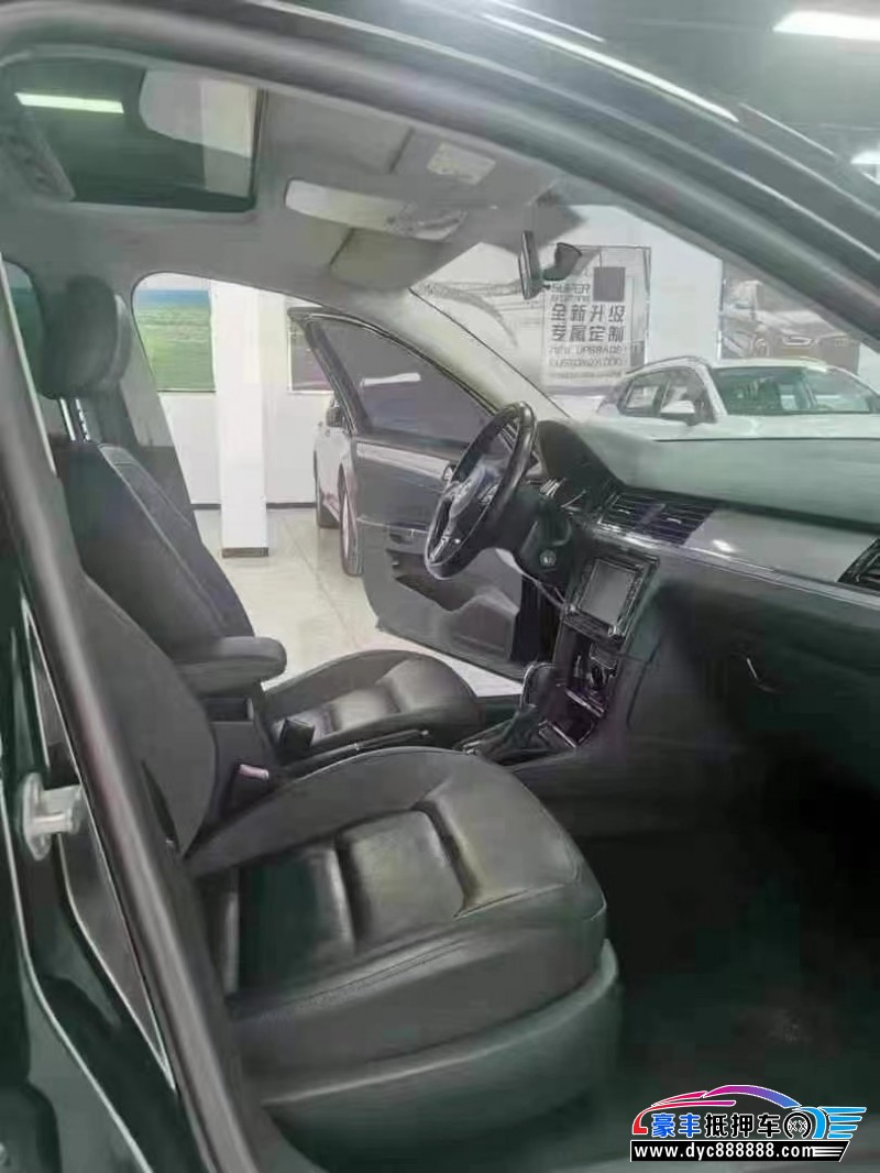 15年大众宝来轿车抵押车出售