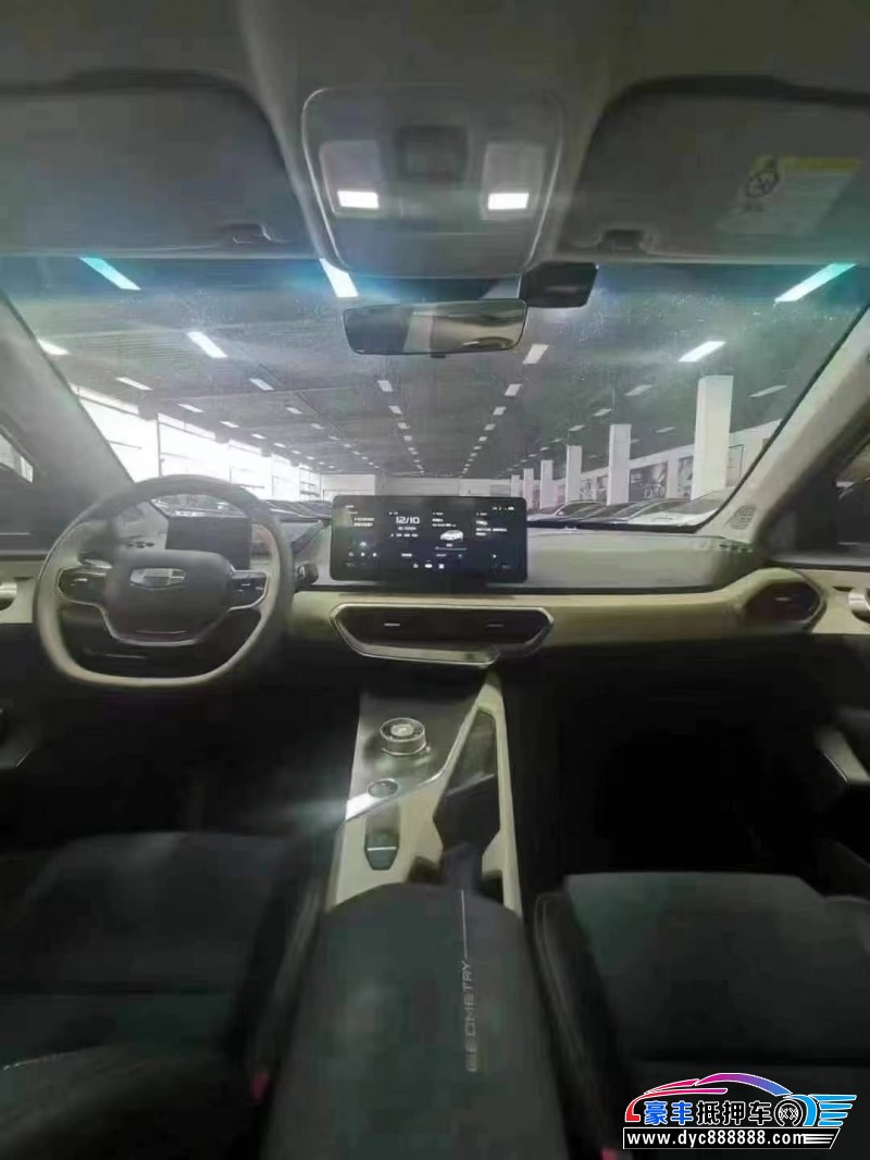 21年吉利几何轿车抵押车出售