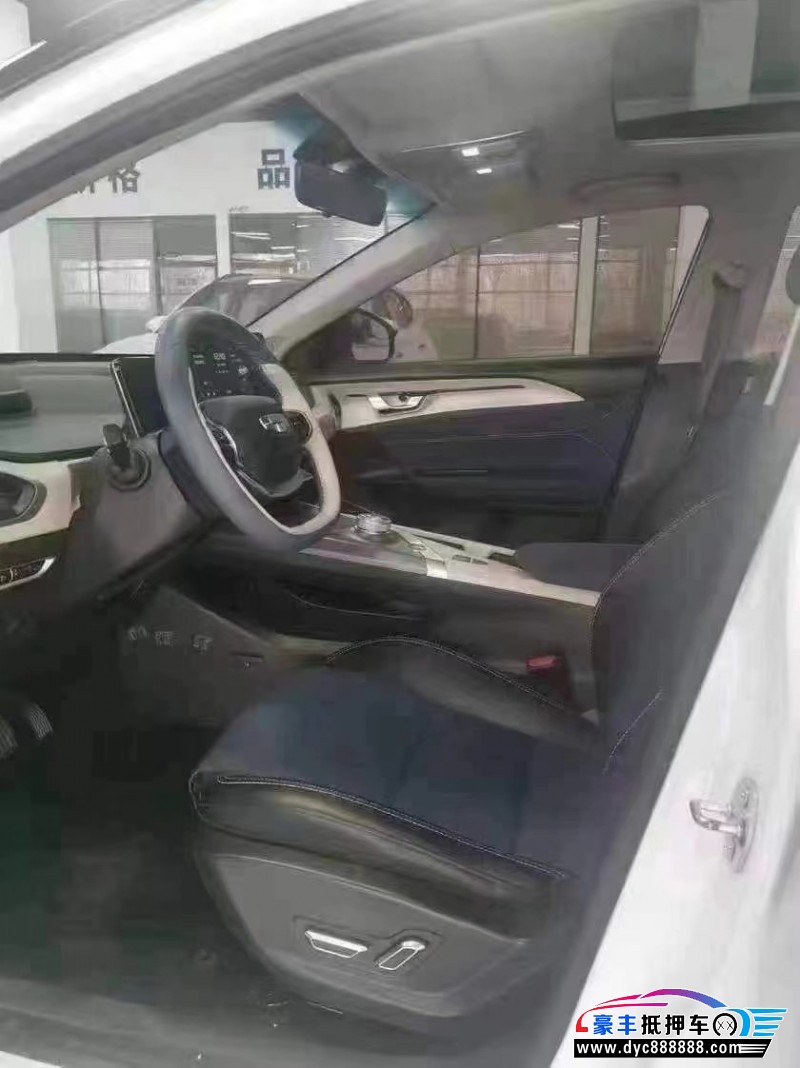 21年吉利几何轿车抵押车出售