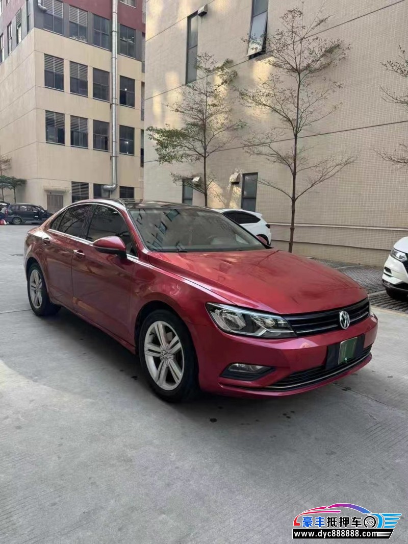 15年大众凌渡轿车抵押车出售