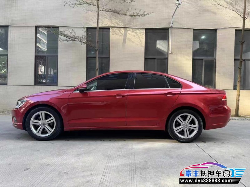 15年大众凌渡轿车抵押车出售