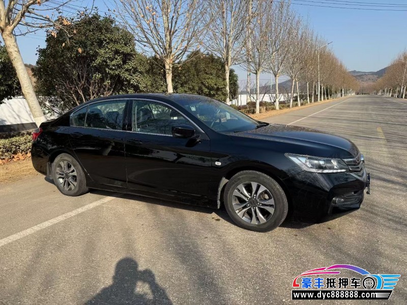 15年本田雅阁轿车抵押车出售