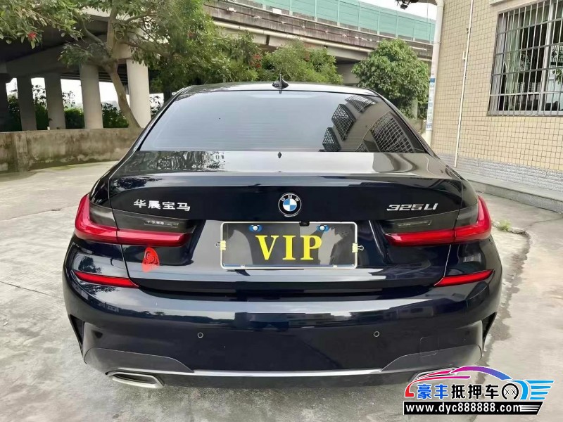 20年宝马3系轿车抵押车出售