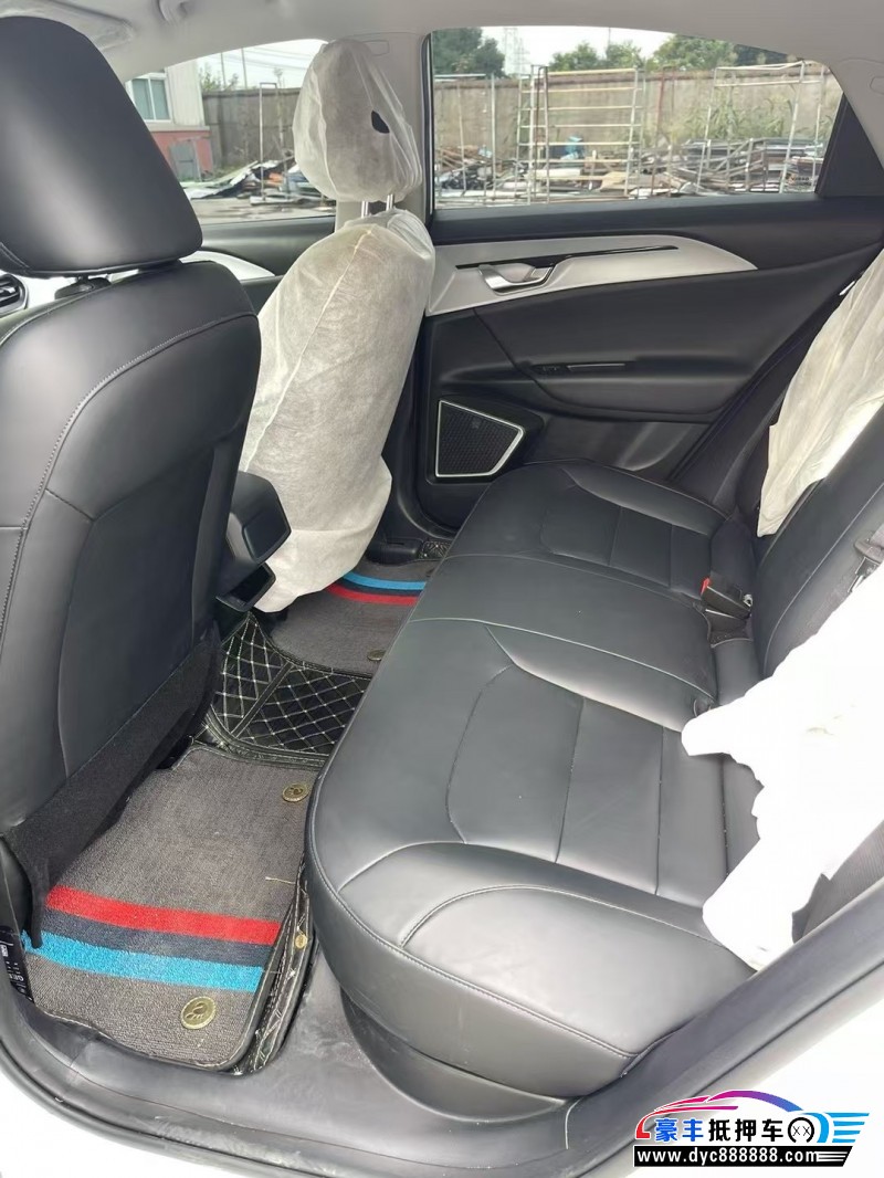 24年吉利几何轿车抵押车出售