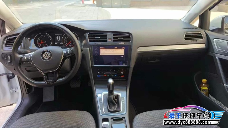 20年大众高尔夫轿车抵押车出售