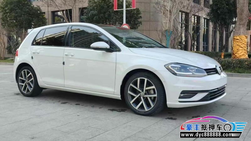 20年大众高尔夫轿车抵押车出售