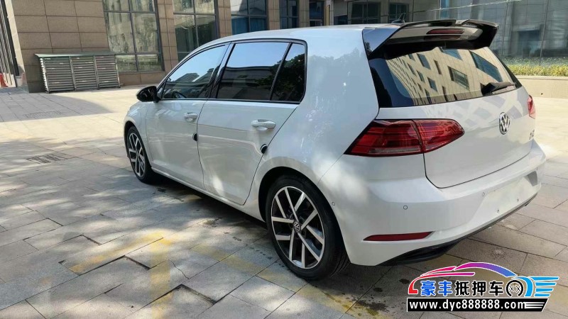 20年大众高尔夫轿车抵押车出售