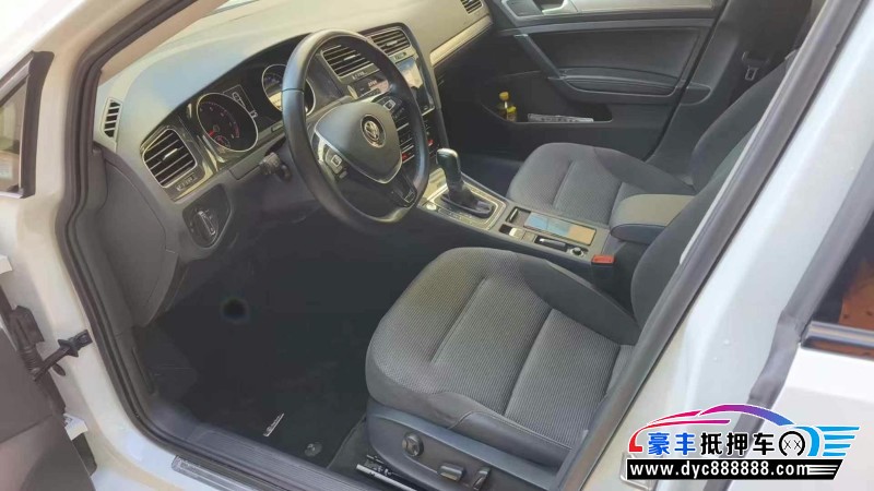 20年大众高尔夫轿车抵押车出售