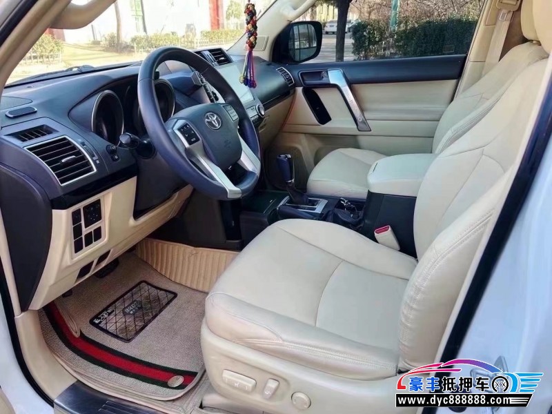 17年丰田普拉多（霸道）轿车抵押车出售