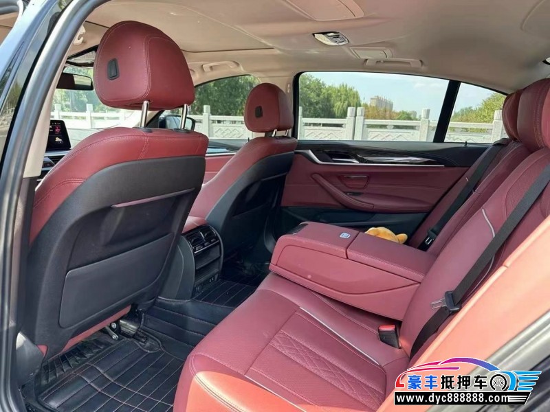 21年宝马5系轿车抵押车出售