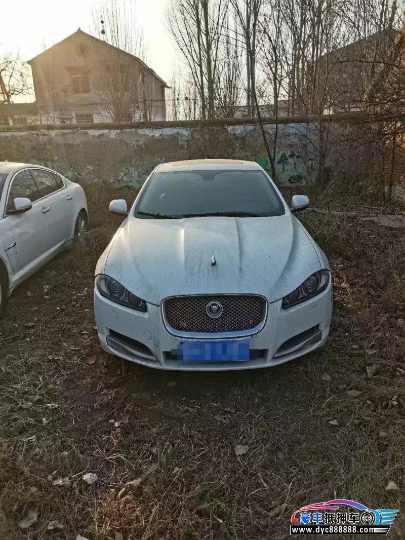 13年捷豹XF轿车抵押车出售