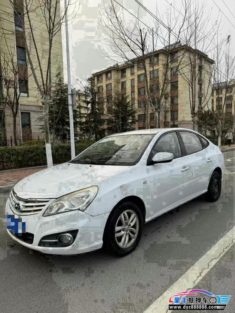14年现代悦动轿车抵押车出售