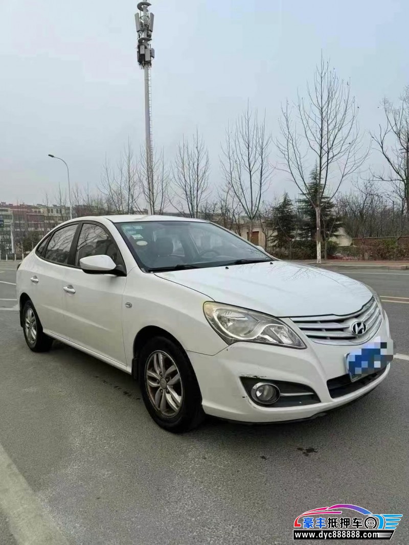 14年现代悦动轿车抵押车出售