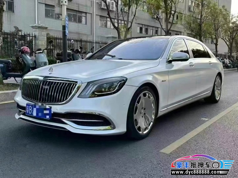 18年奔驰迈巴赫S级轿车抵押车出售