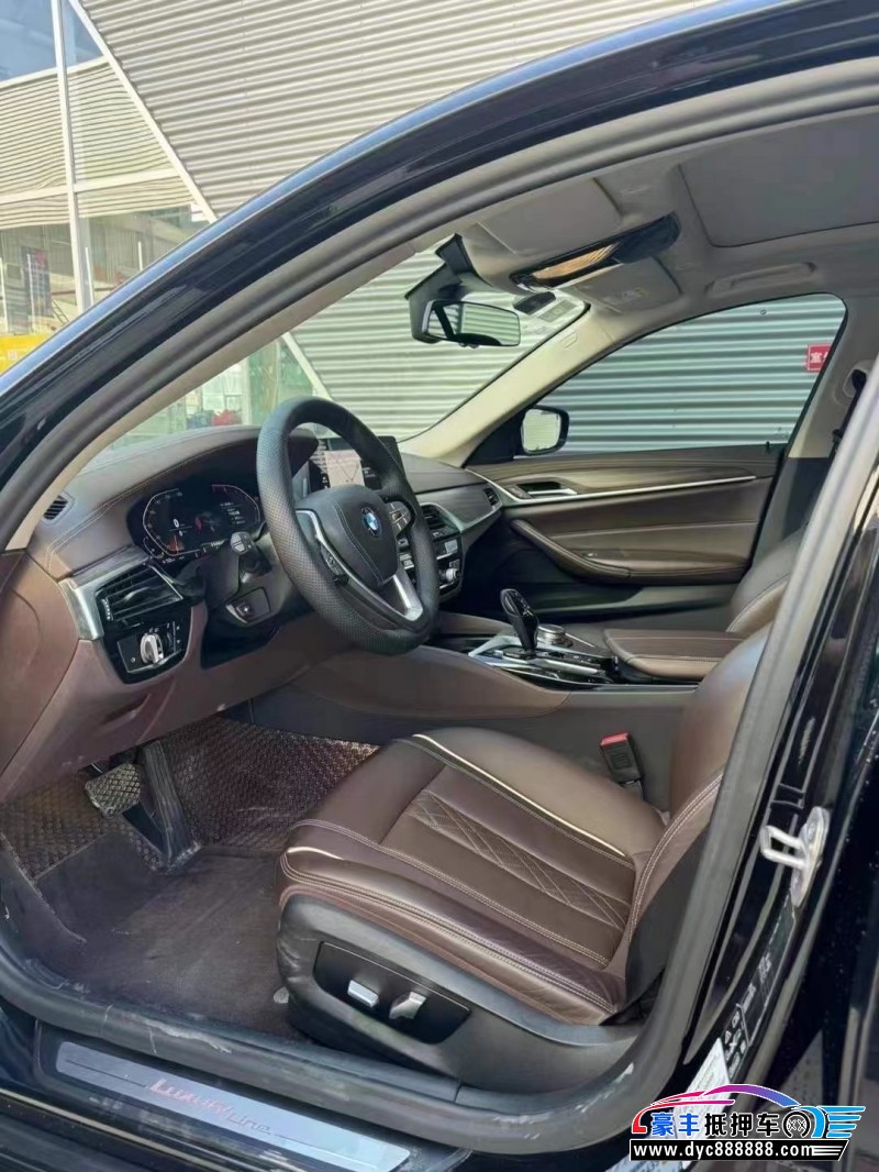 20年宝马5系轿车抵押车出售