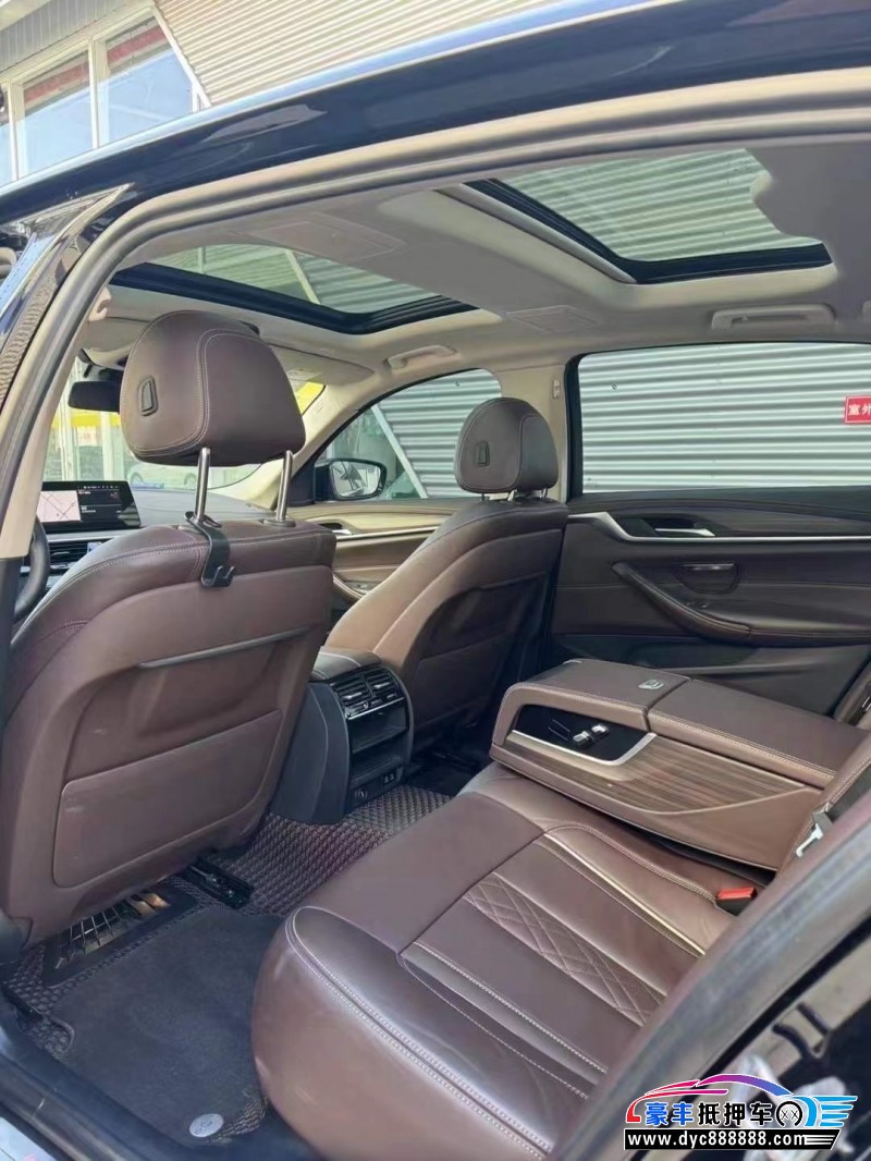 20年宝马5系轿车抵押车出售