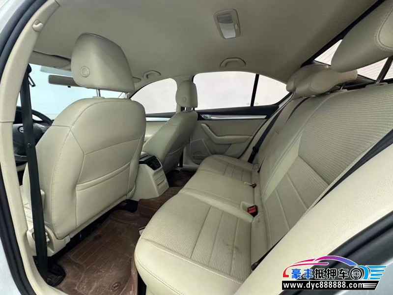 15年斯柯达明锐轿车抵押车出售