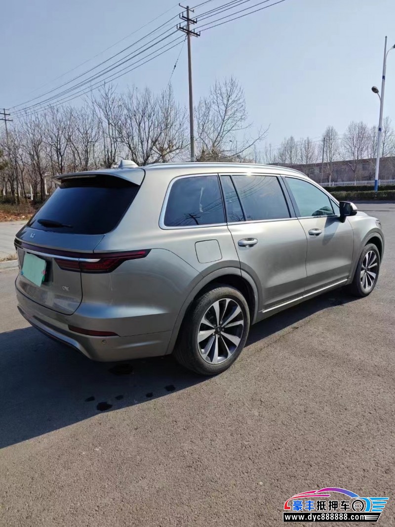 21年理想ONE轿车抵押车出售