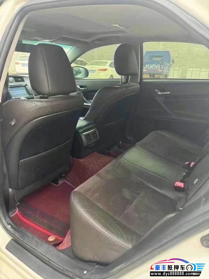 14年丰田锐志轿车抵押车出售