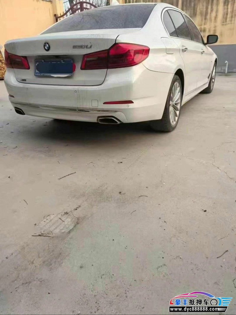 17年宝马5系轿车抵押车出售