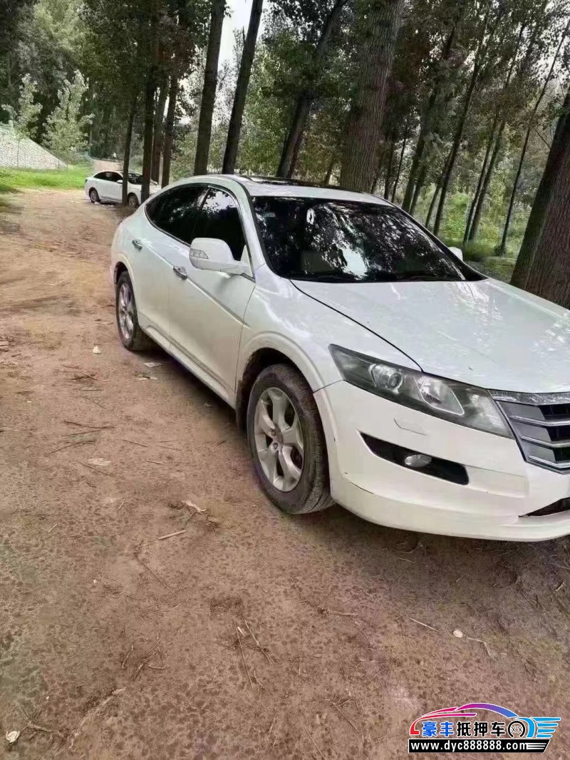 14年本田歌诗图轿车抵押车出售