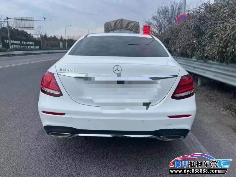 20年奔驰E轿车抵押车出售