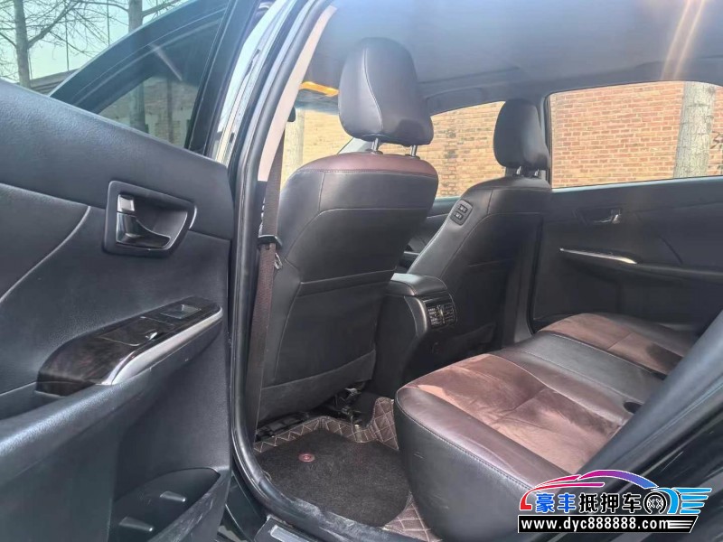 16年丰田凯美瑞轿车抵押车出售