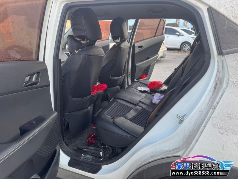 19年现代ix25轿车抵押车出售