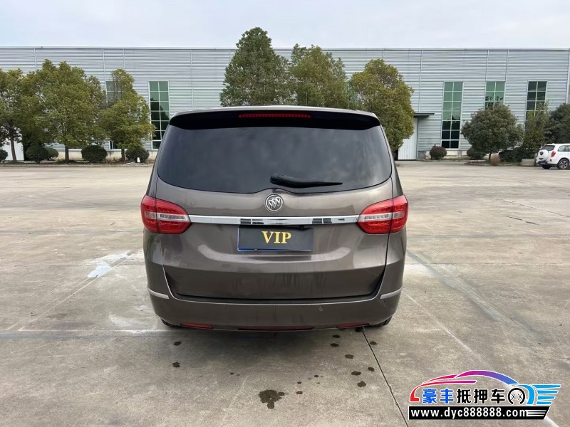 17年别克GL8轿车抵押车出售