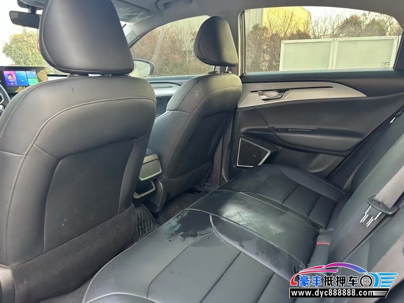 24年吉利几何轿车抵押车出售