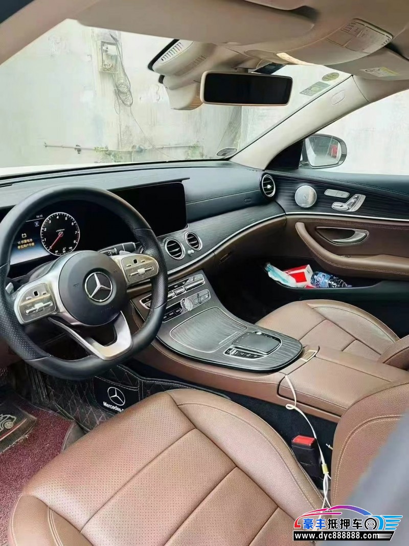 20年奔驰E轿车抵押车出售