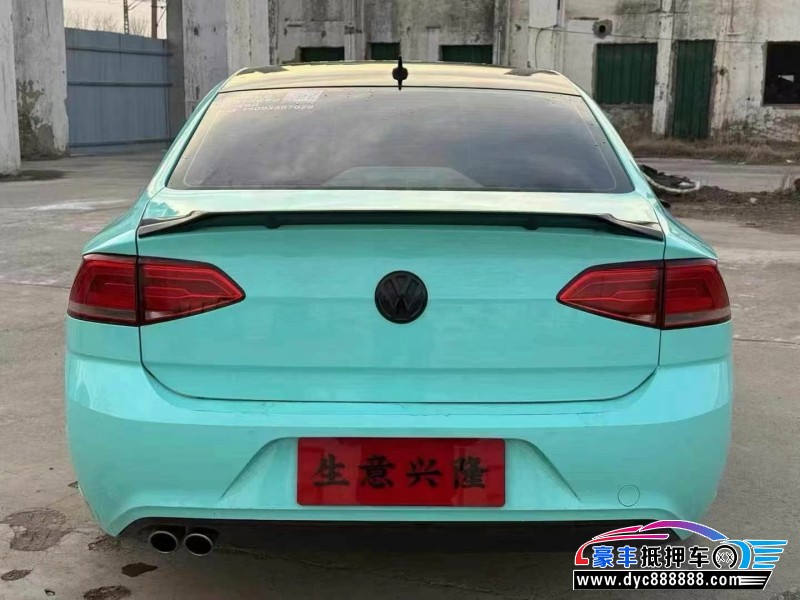 15年大众凌渡轿车抵押车出售