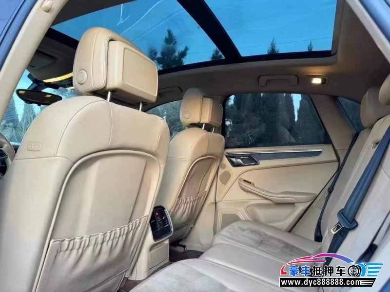 16年保时捷Macan迈凯轿车抵押车出售