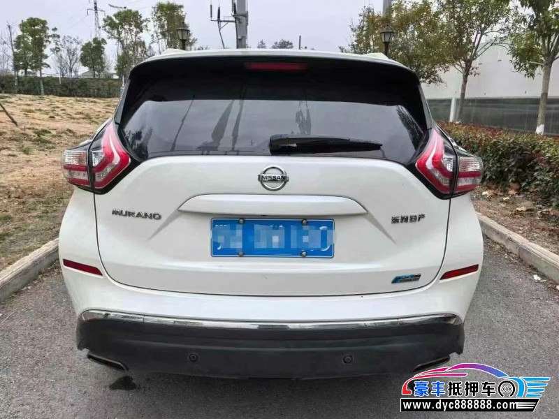 20年日产楼兰轿车抵押车出售