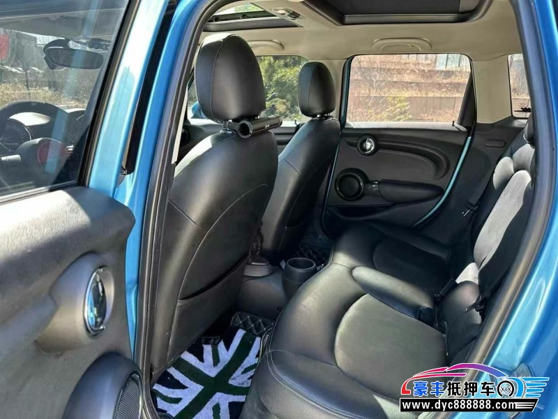 17年宝马MINI轿车抵押车出售