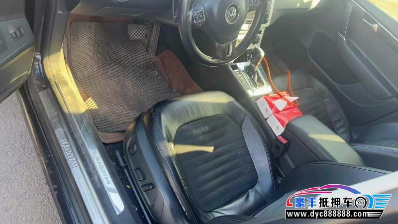 14年大众迈腾轿车抵押车出售
