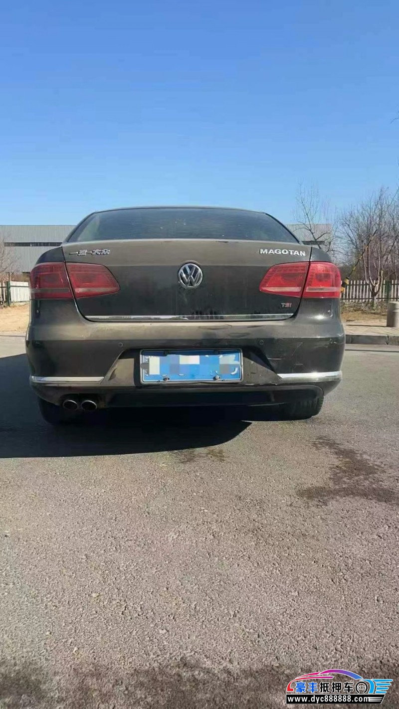 14年大众迈腾轿车抵押车出售